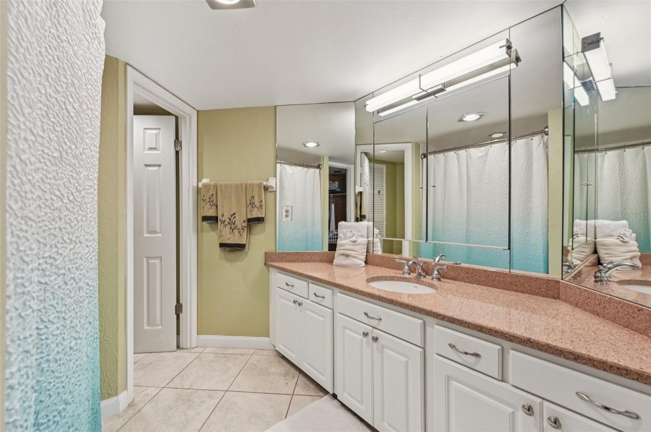 8710 Midnight Pass Road, Unit 203B, Sarasota, FL 34242 Photo