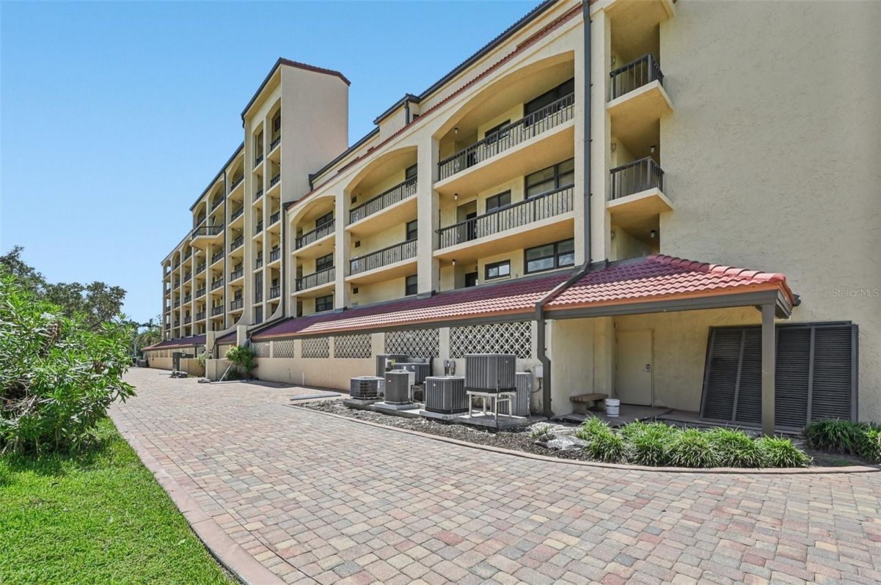 8710 Midnight Pass Road, Unit 203B, Sarasota, FL 34242 Photo