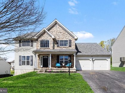 11 EAGLETON DRIVE York, PA 17407