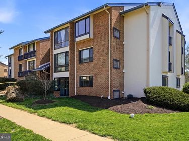 10222 BUSHMAN DRIVE, Unit 8101, OAKTON, VA 22124