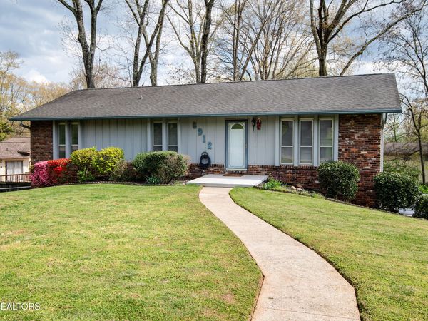 8912 Moneymaker Drive, Knoxville, TN 37923