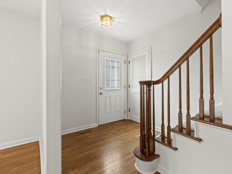 242 W New England Avenue, Columbus, OH 43085 Photo 30