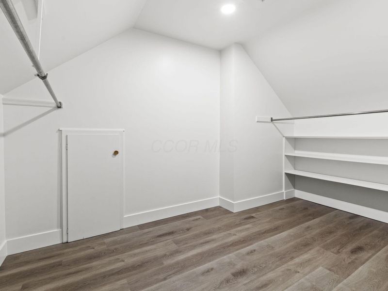 242 W New England Avenue, Columbus, OH 43085 Photo 43