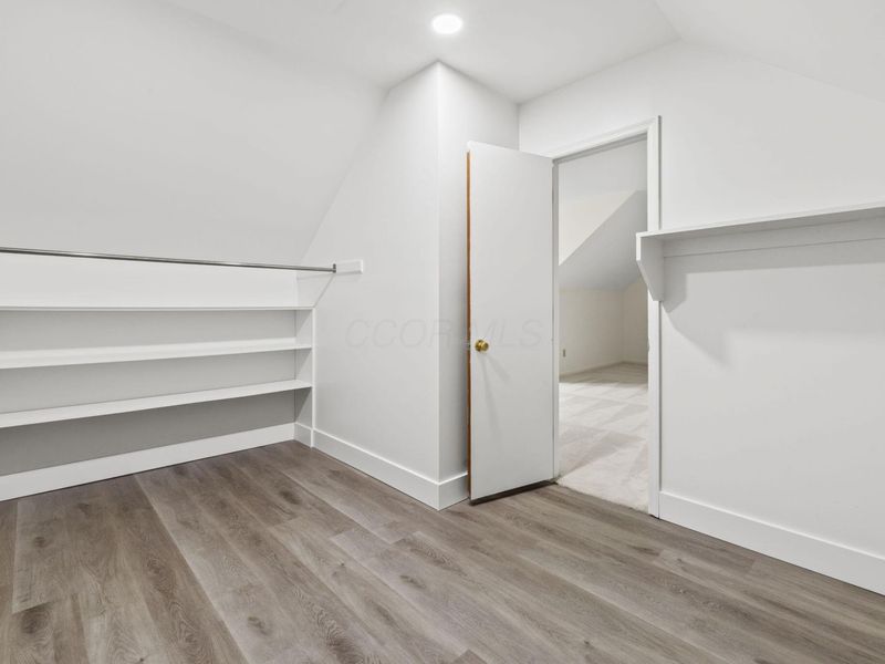 242 W New England Avenue, Columbus, OH 43085 Photo 44