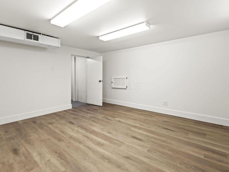 242 W New England Avenue, Columbus, OH 43085 Photo 47