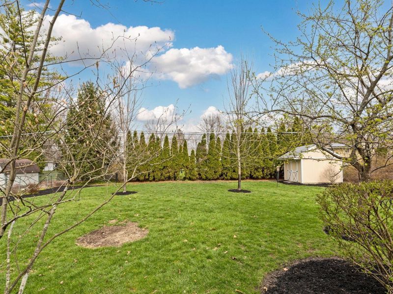 242 W New England Avenue, Columbus, OH 43085 Photo 59