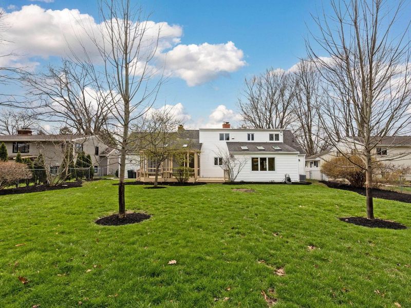 242 W New England Avenue, Columbus, OH 43085 Photo 60