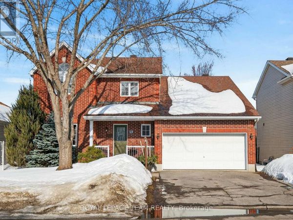13 Granite Ridge Drive, Ottawa, ON K2S1Y2