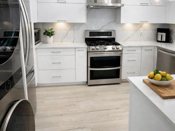 930 California, Unit 105, Santa Monica, CA 90403