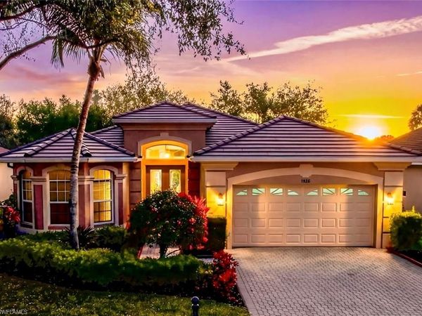 4828 Cerromar DR , NAPLES, FL 34112