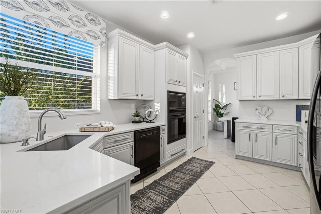 4828 Cerromar Dr, Naples, FL 34112 Photo