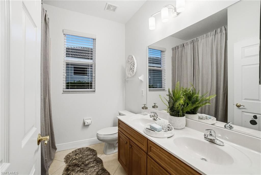 4828 Cerromar Dr, Naples, FL 34112 Photo
