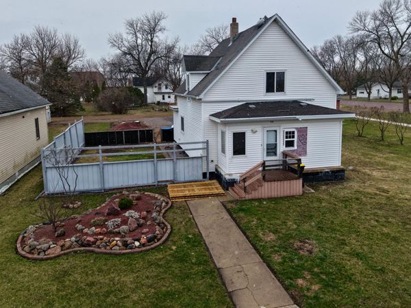 736 Cedar Avenue, Westbrook, MN 56183