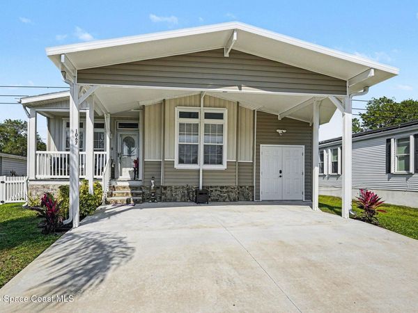 1067 Wren Circle, Barefoot Bay, FL 32976