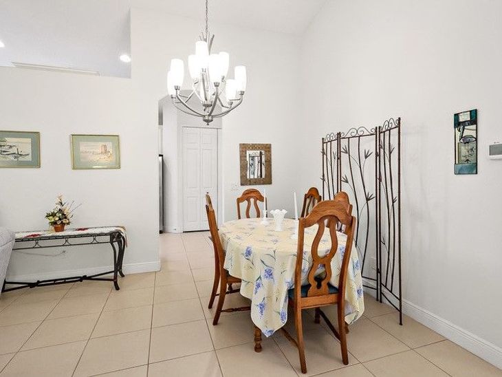 645 Gossamer Wing Way, Sebastian, FL 32958