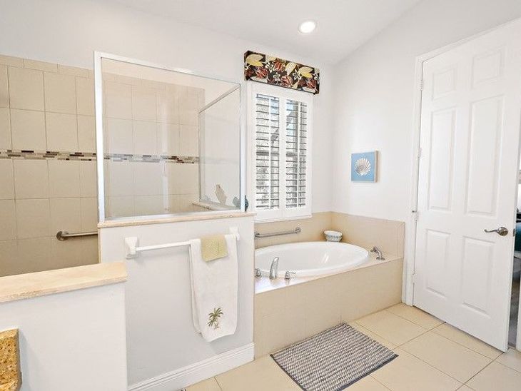 645 Gossamer Wing Way, Sebastian, FL 32958