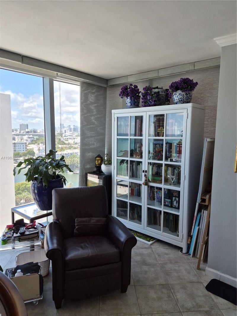 2655 Collins Ave, Unit 1910, Miami Beach, FL 33140 Photo
