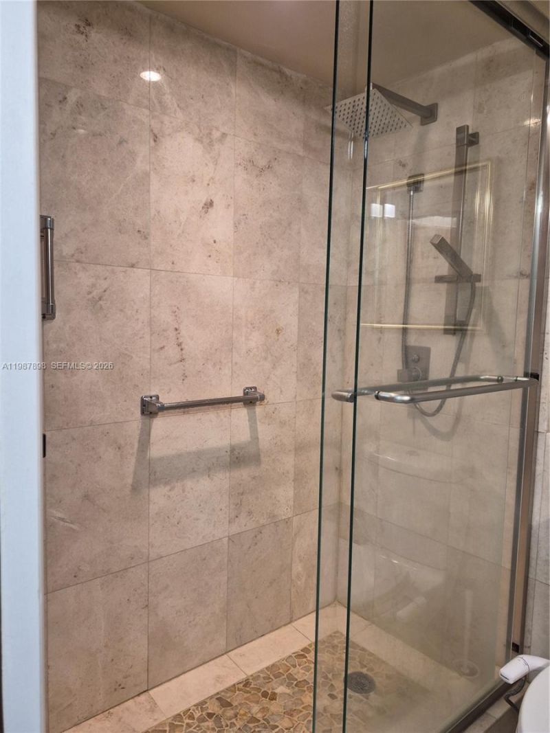 2655 Collins Ave, Unit 1910, Miami Beach, FL 33140 Photo