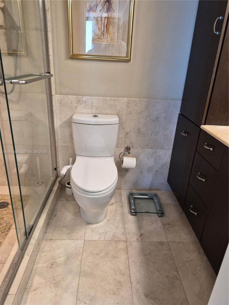 2655 Collins Ave, Unit 1910, Miami Beach, FL 33140 Photo