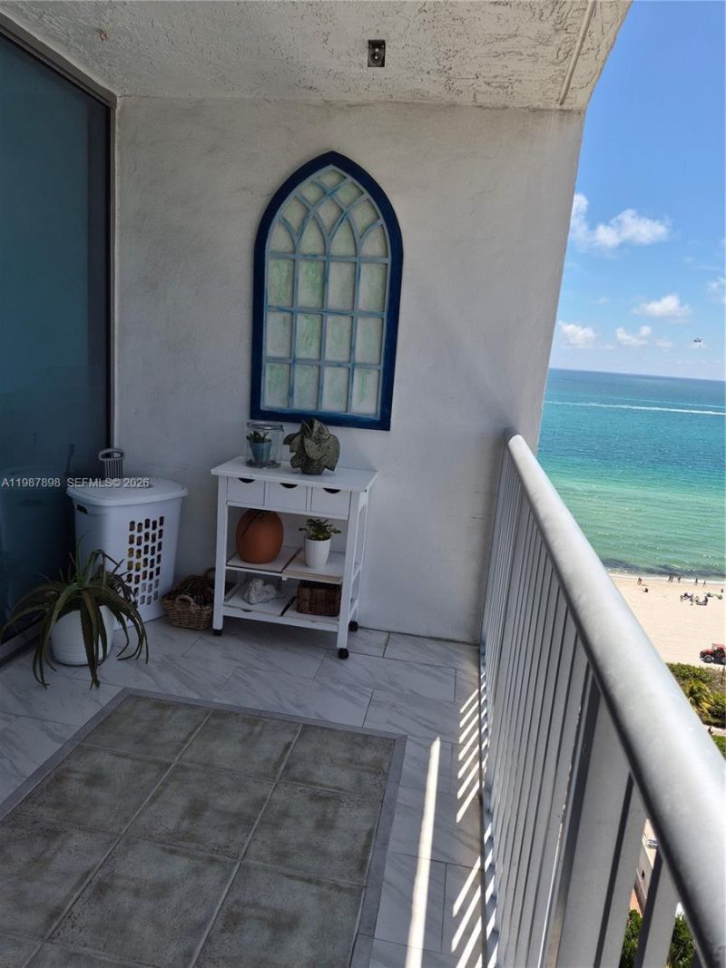 2655 Collins Ave, Unit 1910, Miami Beach, FL 33140 Photo