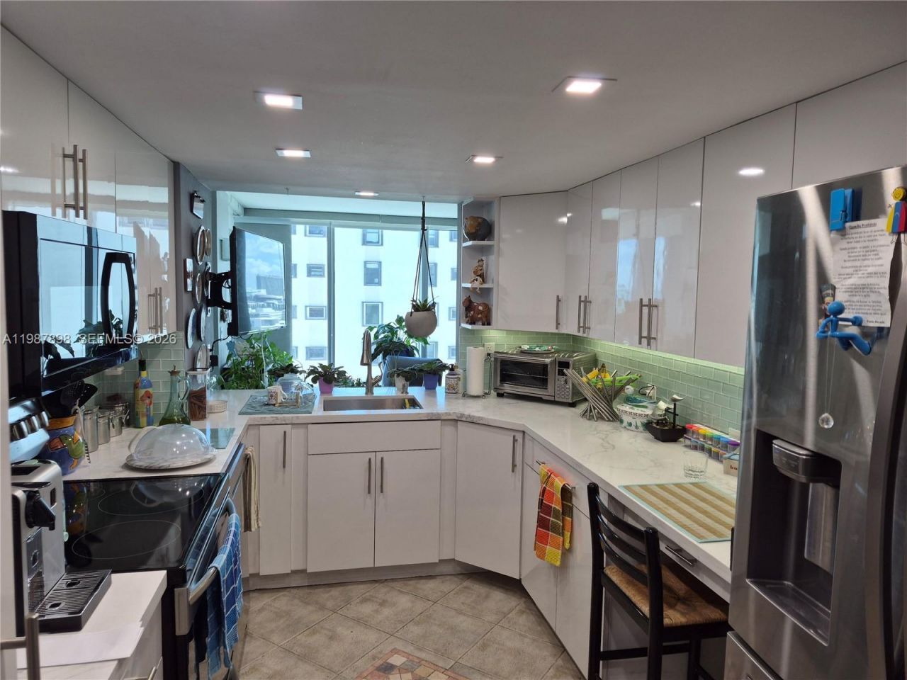 2655 Collins Ave, Unit 1910, Miami Beach, FL 33140 Photo