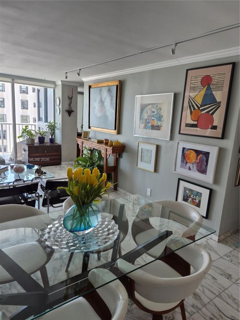 2655 Collins Ave, Unit 1910, Miami Beach, FL 33140 Photo