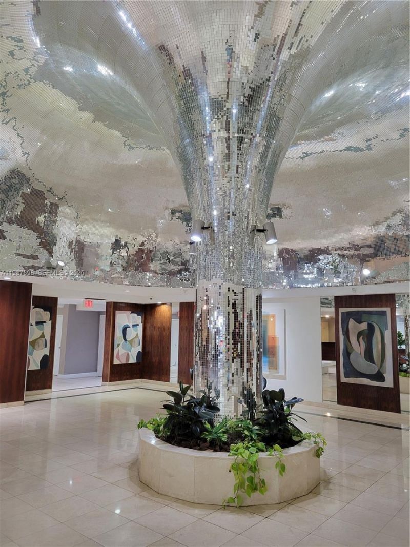 2655 Collins Ave, Unit 1910, Miami Beach, FL 33140 Photo