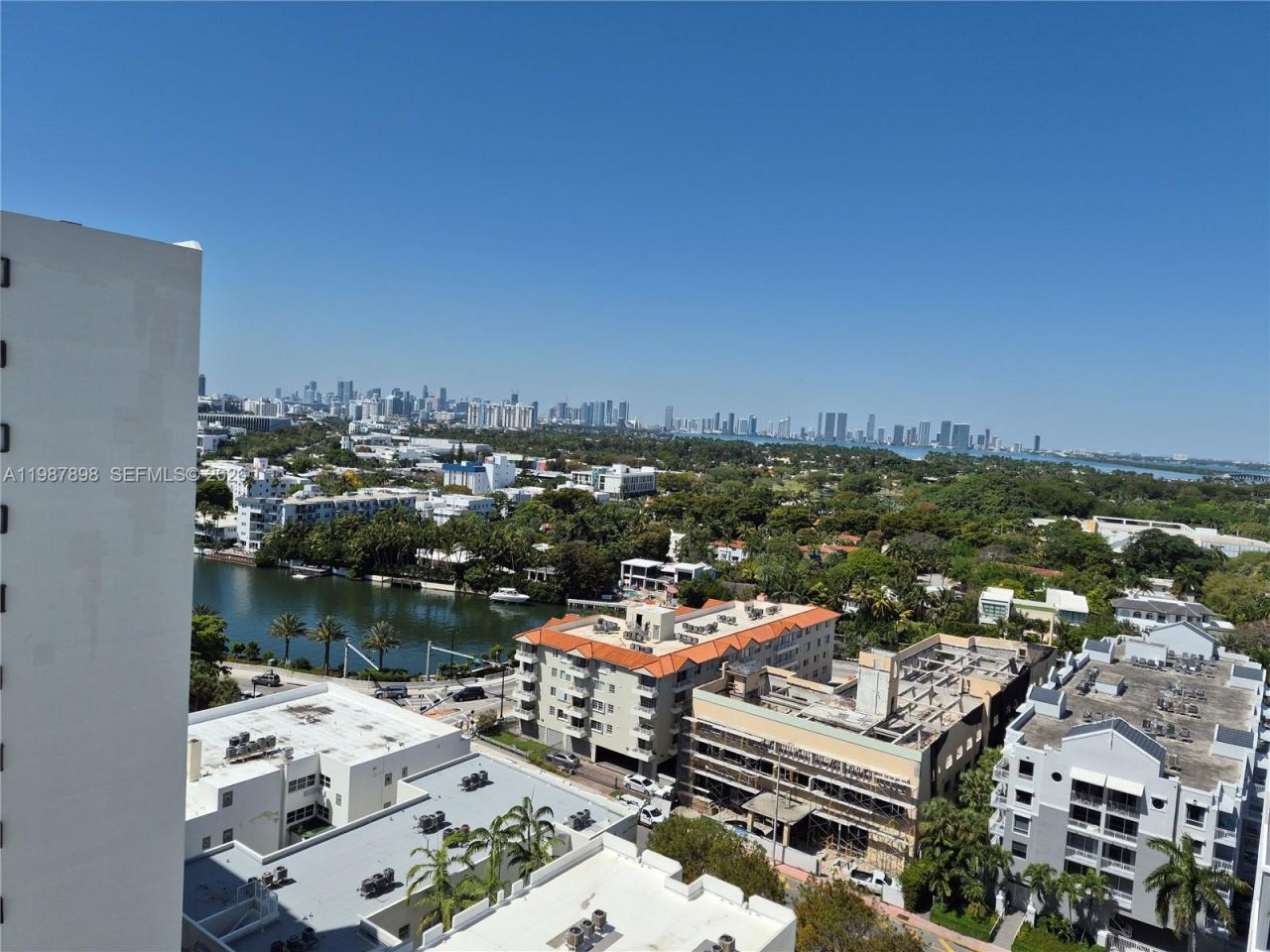 2655 Collins Ave, Unit 1910, Miami Beach, FL 33140 Photo