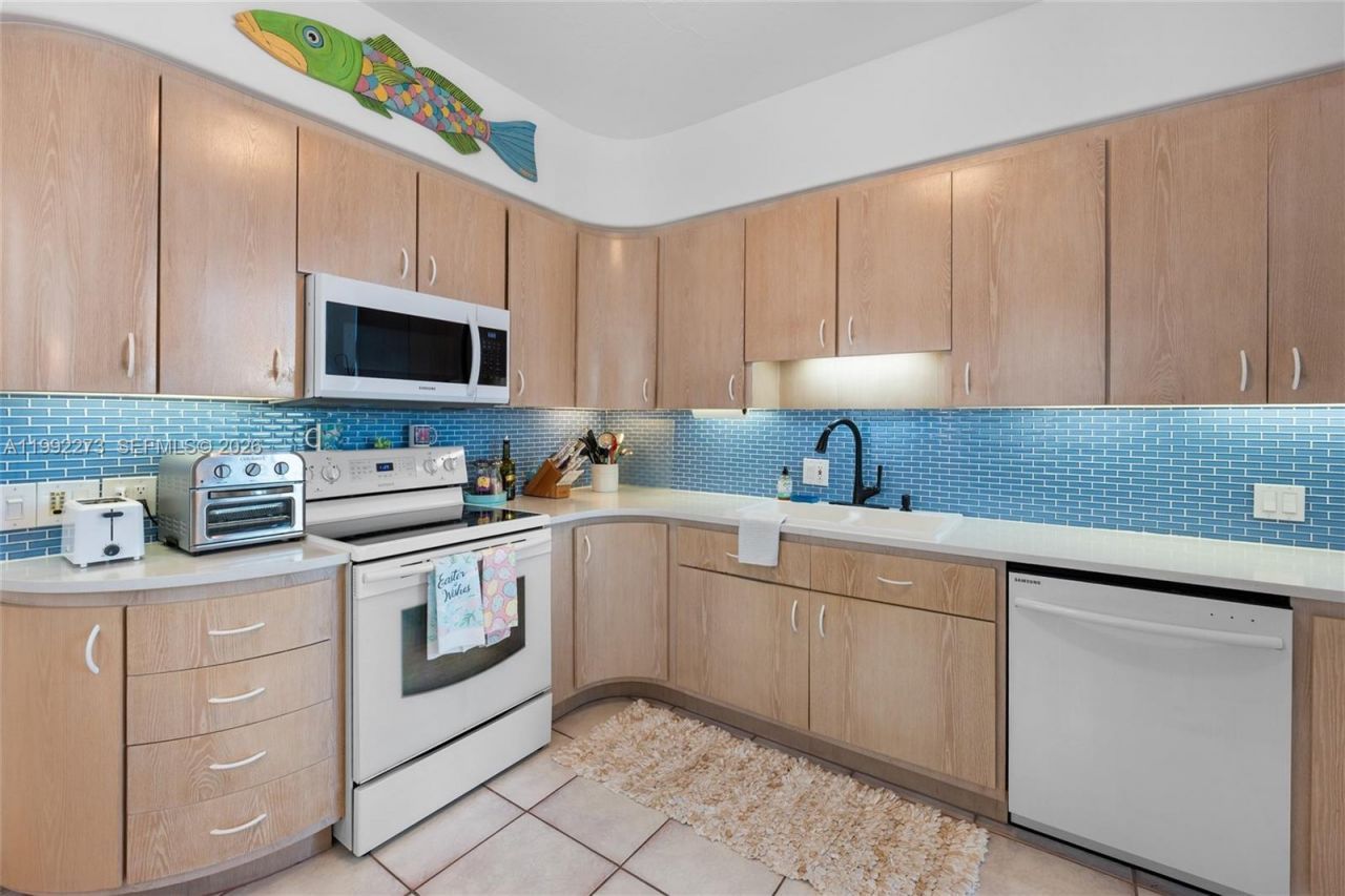 431 12th St , Key Colony, FL 33051 Photo