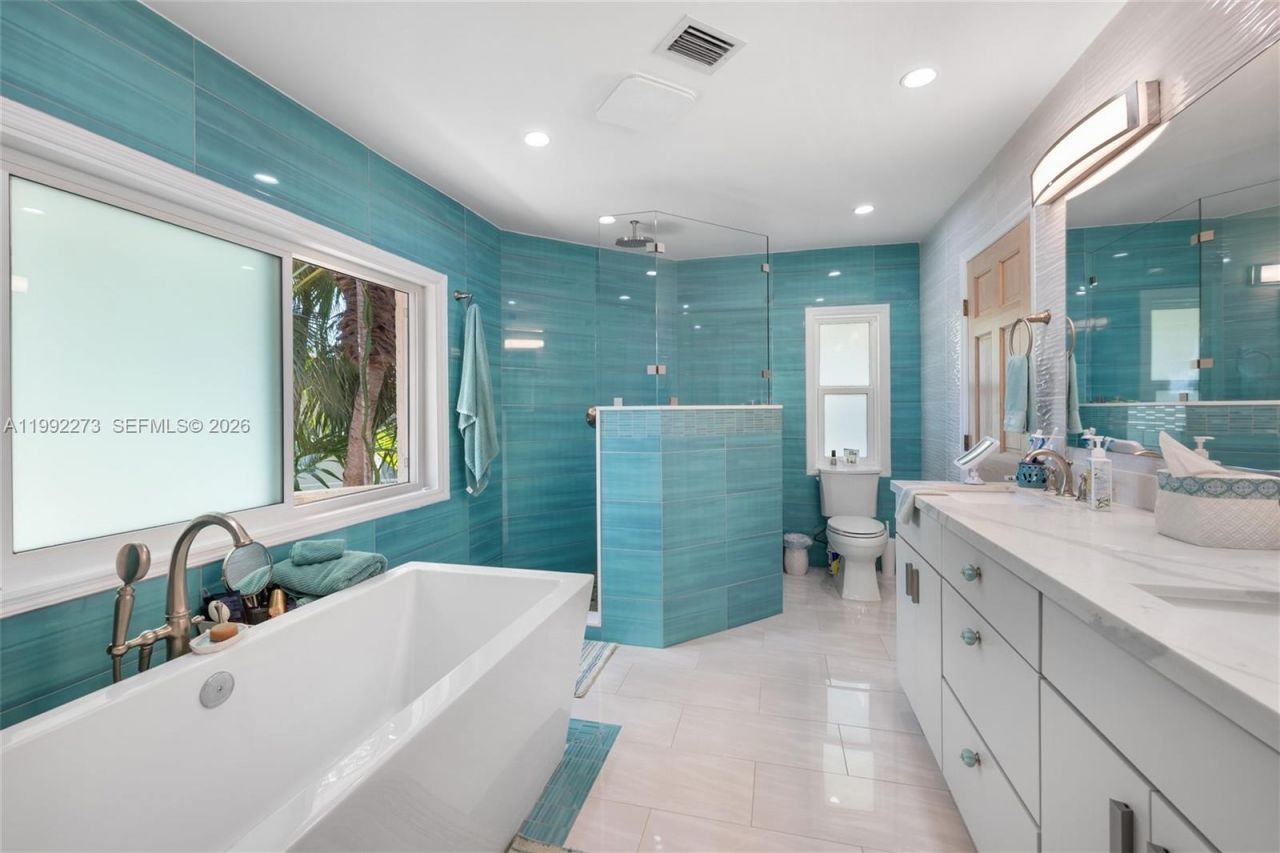 431 12th St , Key Colony, FL 33051 Photo