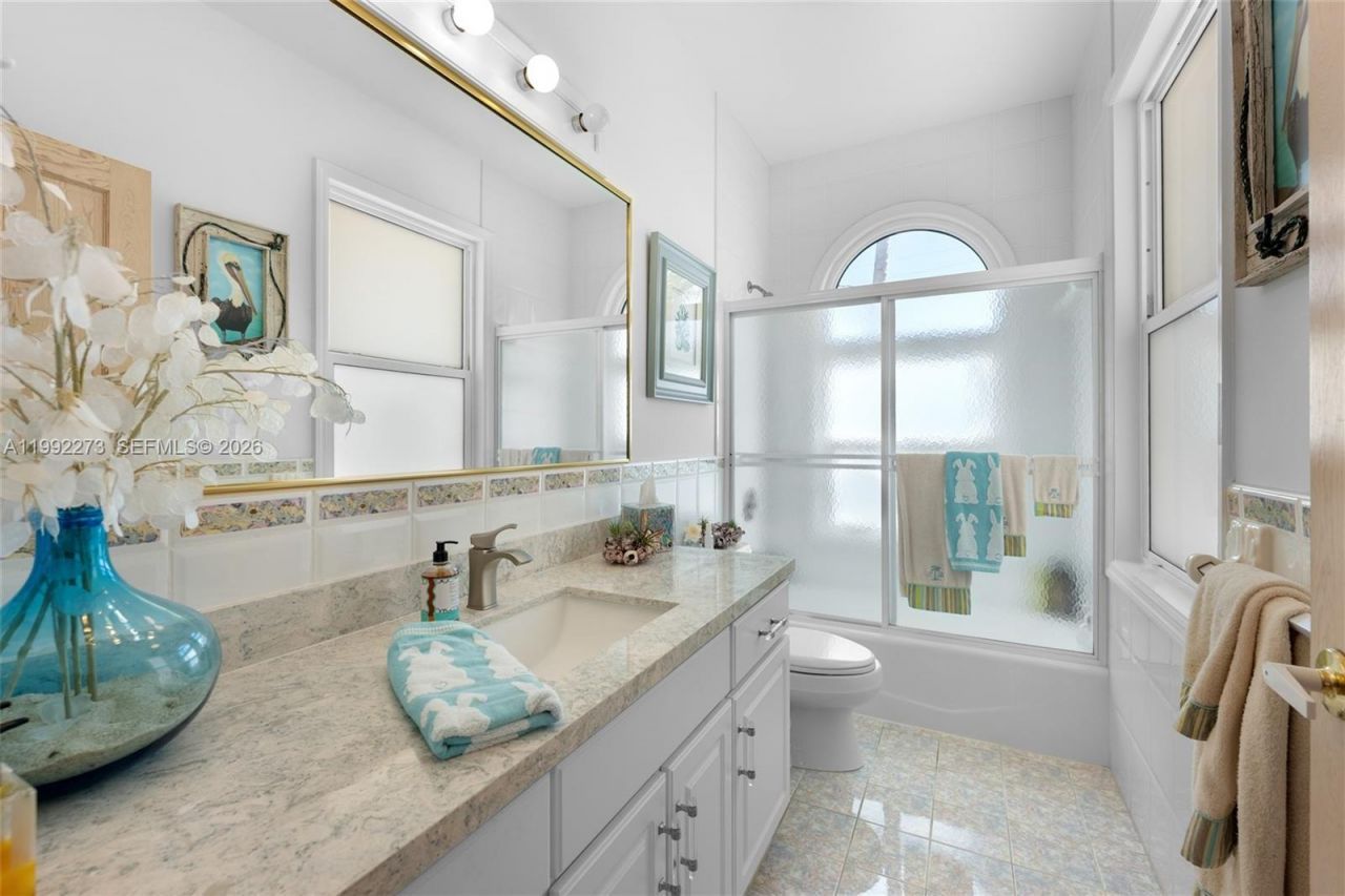 431 12th St , Key Colony, FL 33051 Photo