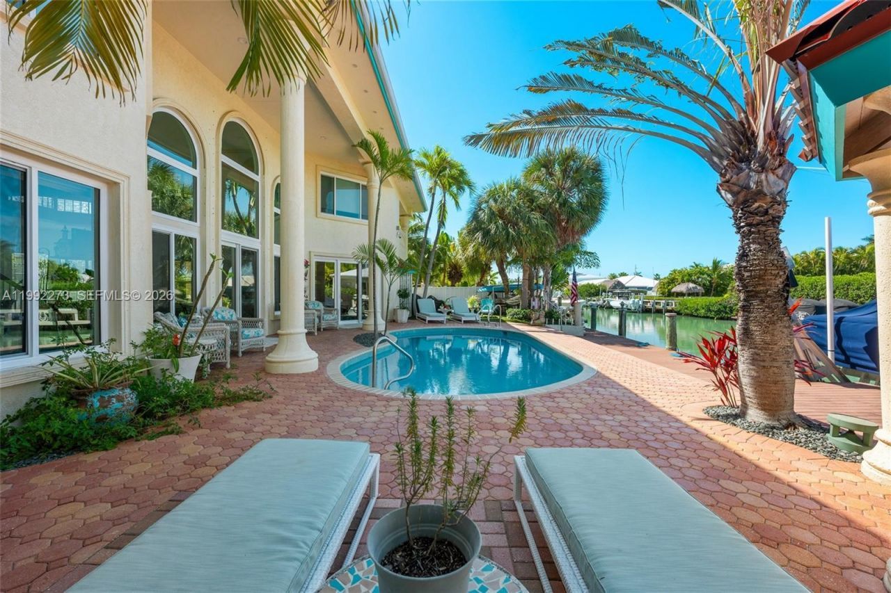 431 12th St , Key Colony, FL 33051 Photo