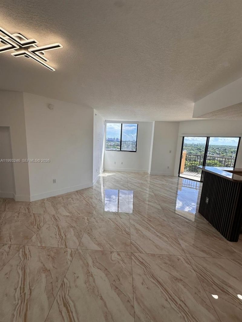 4242 NW 2nd St , Unit 1116, Miami, FL 33126 Photo