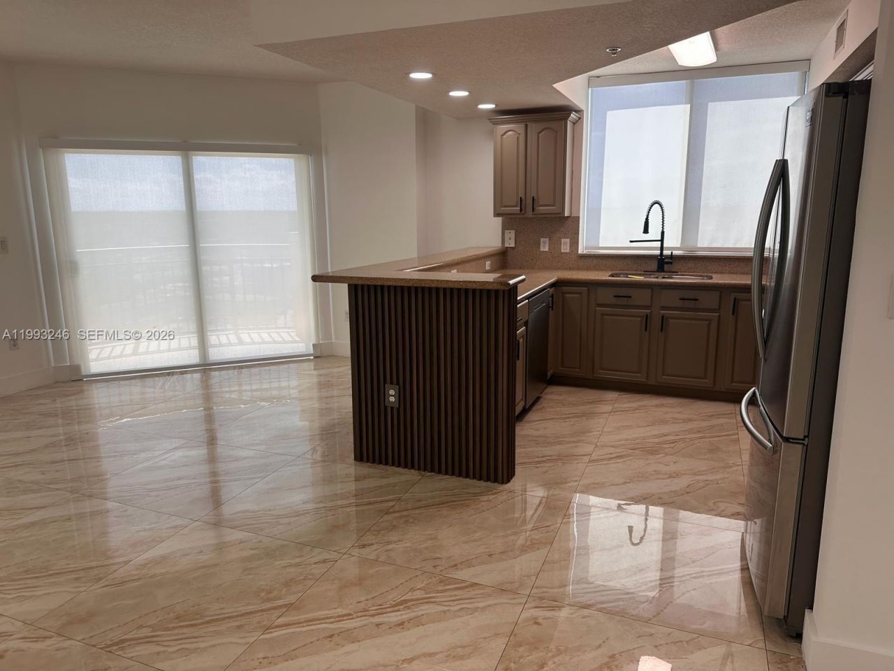 4242 NW 2nd St , Unit 1116, Miami, FL 33126 Photo