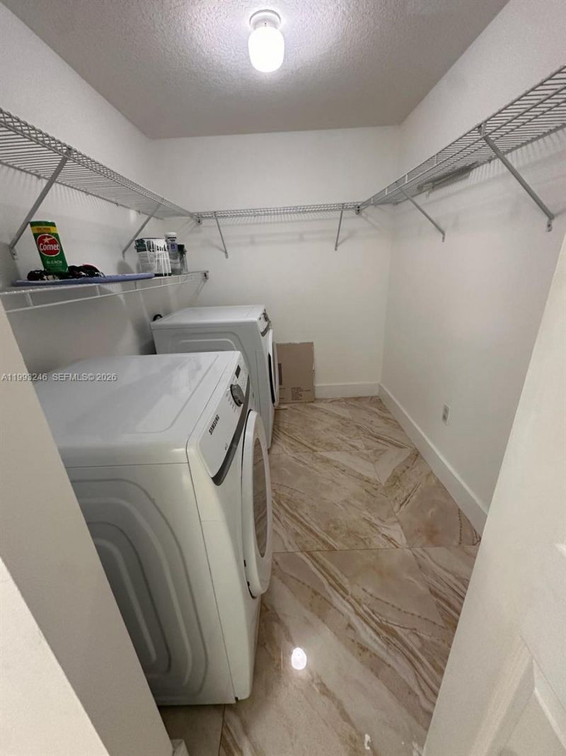 4242 NW 2nd St , Unit 1116, Miami, FL 33126 Photo