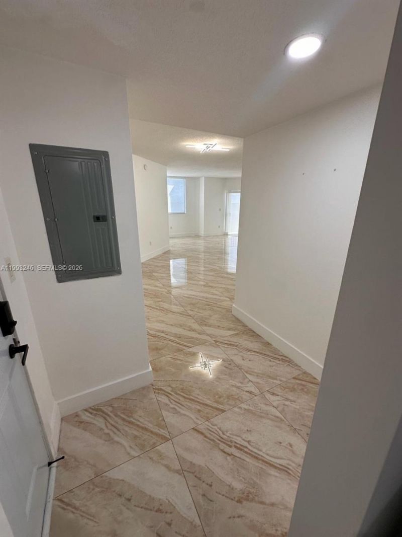 4242 NW 2nd St , Unit 1116, Miami, FL 33126 Photo