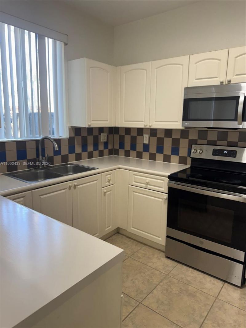 1403 SE 27 Ct, Homestead, FL 33035 Photo