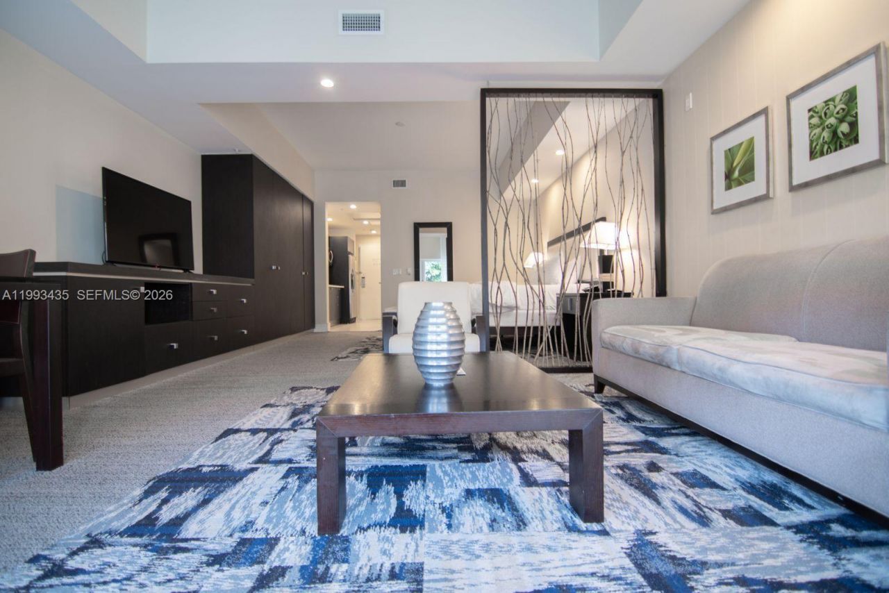 5300 NW 87th Ave, Unit 310, Doral, FL 33178 Photo