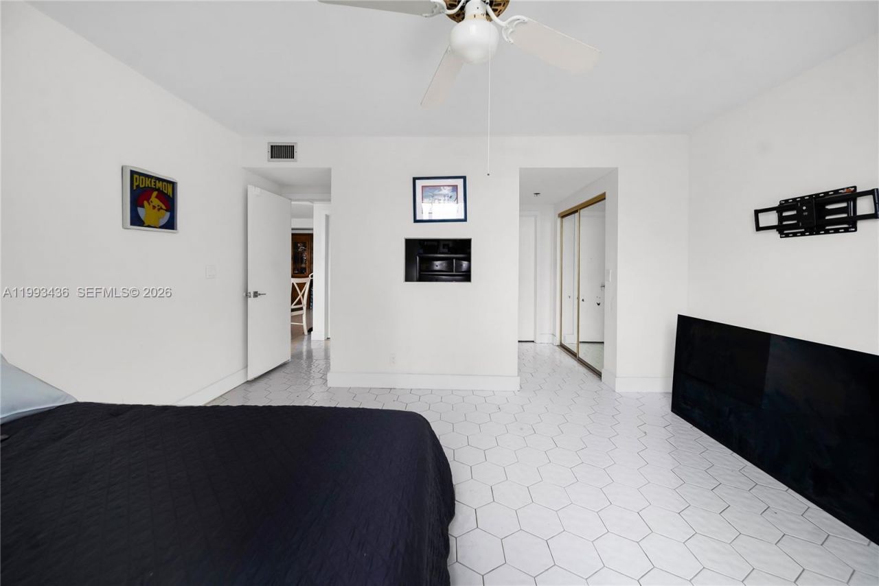 3800 Hillcrest Dr, Unit 1007, Hollywood, FL 33021 Photo