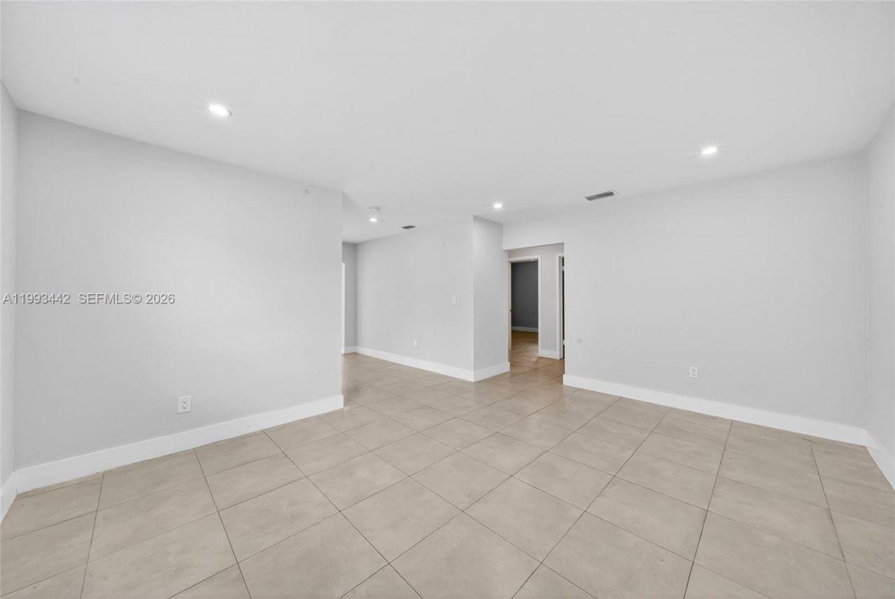 7261 SW 21st St , Unit 7263, Miami, FL 33155 Photo