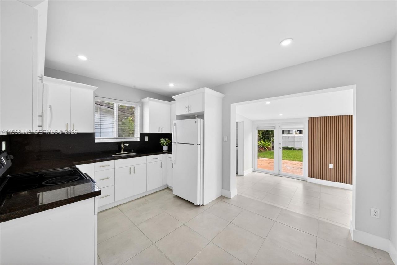 7261 SW 21st St , Unit 7263, Miami, FL 33155 Photo