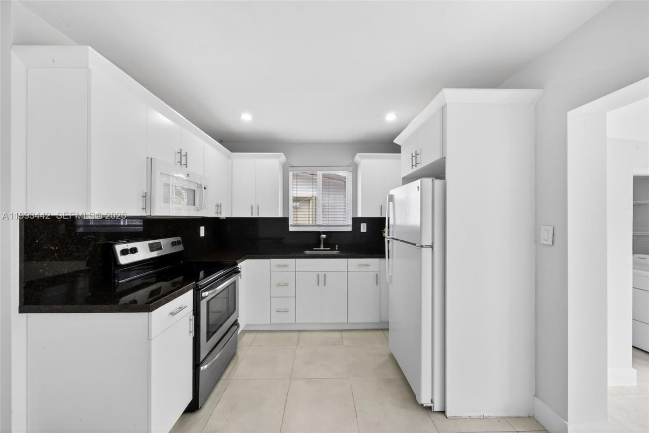 7261 SW 21st St , Unit 7263, Miami, FL 33155 Photo