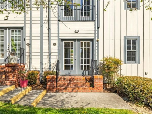 445 McAdoo Avenue, Greensboro, NC 27406