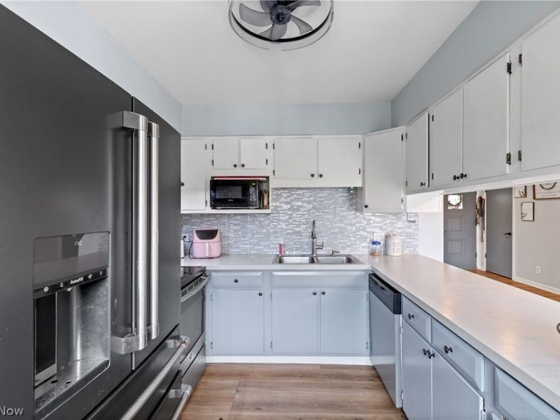 170 N Thomas Road, Tallmadge, OH 44278 Photo 10