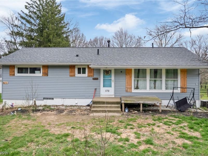 170 N Thomas Road, Tallmadge, OH 44278 Photo 2