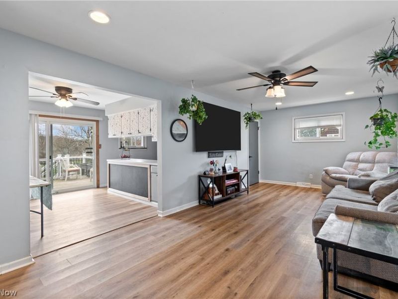 170 N Thomas Road, Tallmadge, OH 44278 Photo 7