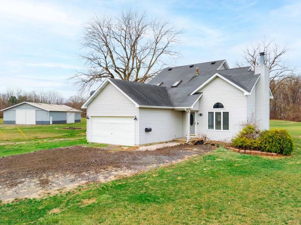 12215 Crossman Road, Carleton, MI 48117