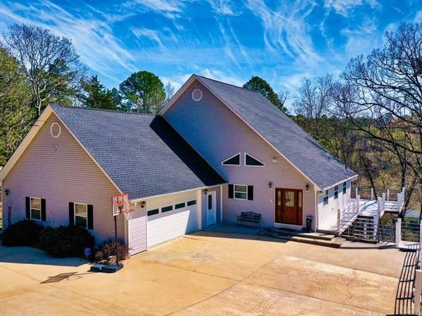 135 Wilshire Drive, Fairfield Bay, AR 72088