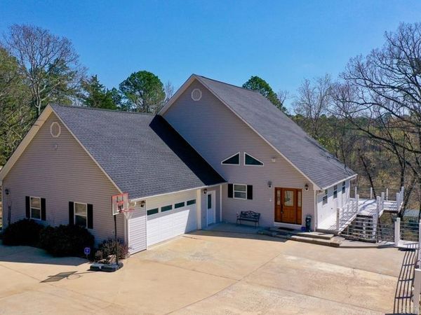 135 Wilshire Drive, Fairfield Bay, AR 72088