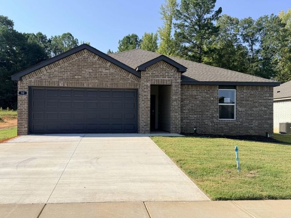 32 Wolfsbridge Loop, Cabot, AR 72023